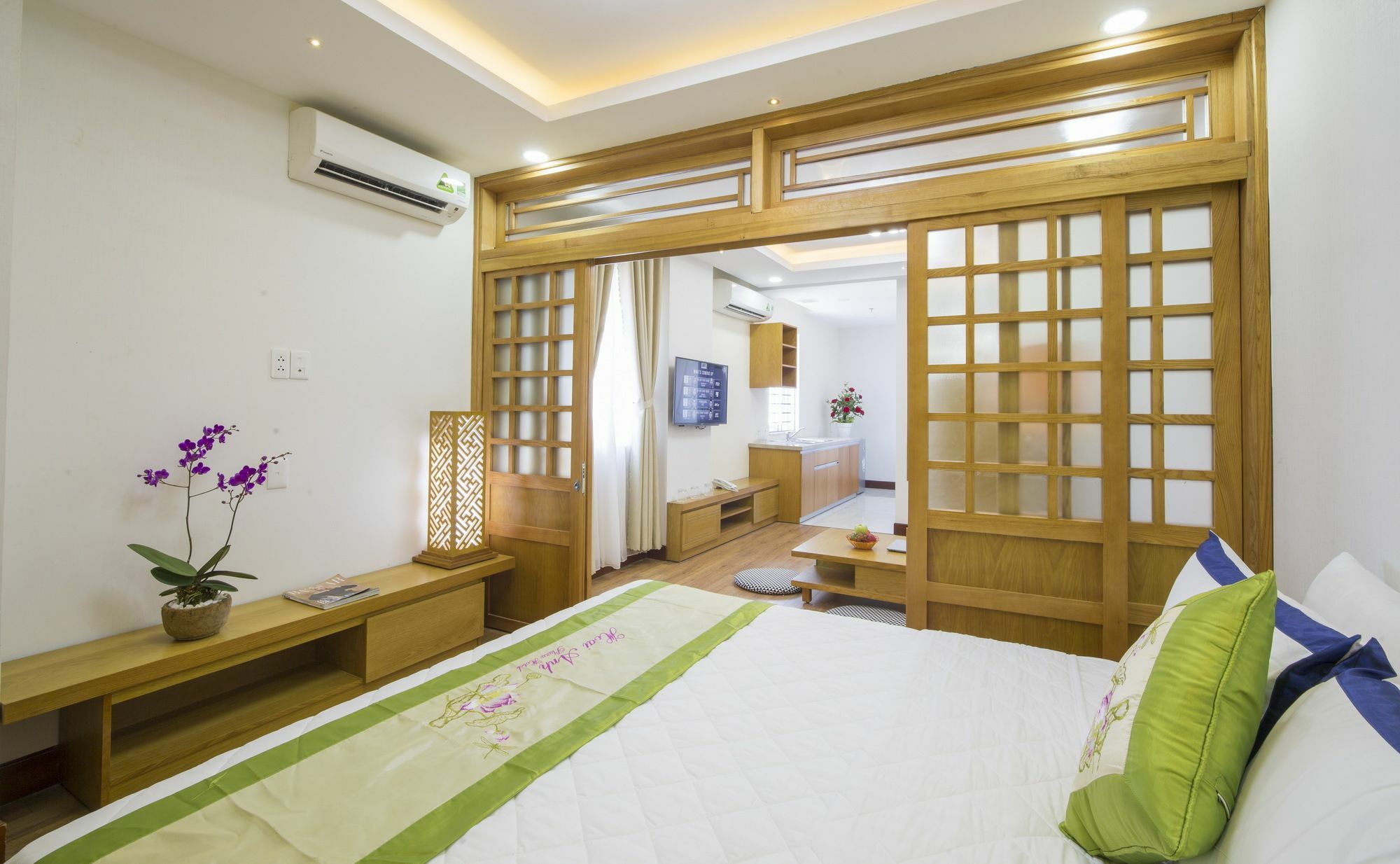 Hoai Anh Plaza Hotel Danang Exterior photo