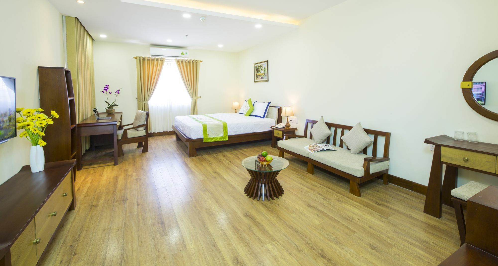 Hoai Anh Plaza Hotel Danang Exterior photo
